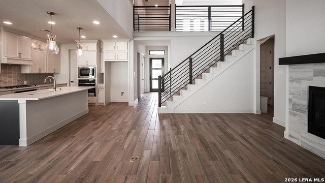 22227 Rustic Hollow Property Photo 9