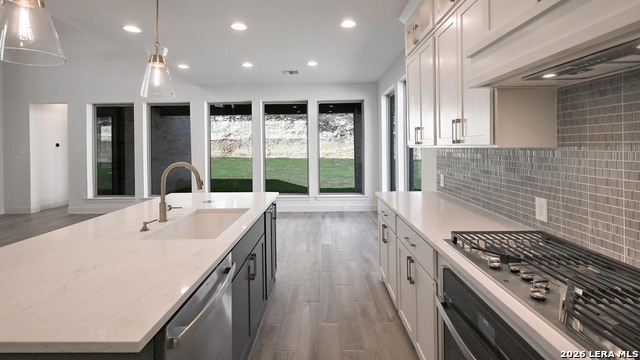 22227 Rustic Hollow Property Photo 10
