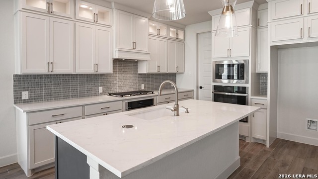 22227 Rustic Hollow Property Photo 12