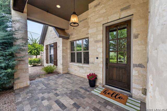 410 Knoll Spgs Property Photo 5