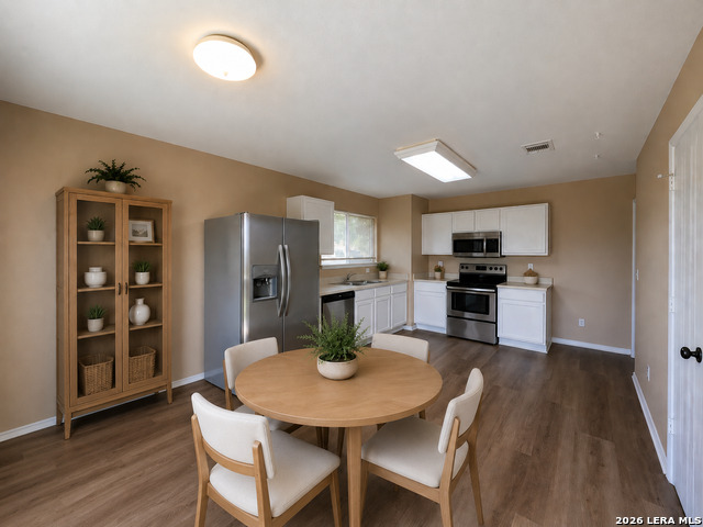11210 Dublin Trace Property Photo 4