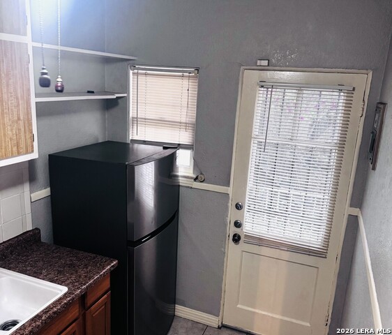 409 W Lynwood Ave Property Photo 5
