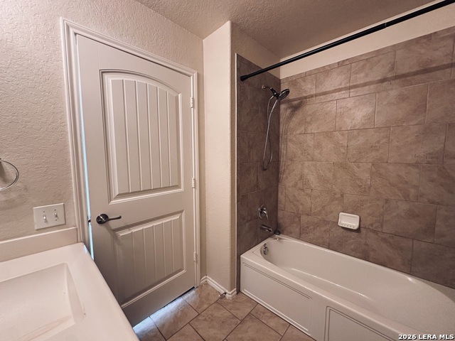 7102 Hibiscus Fls Property Photo 26