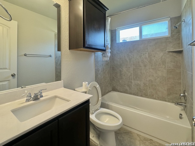 2249 Olive Hill Property Photo 13