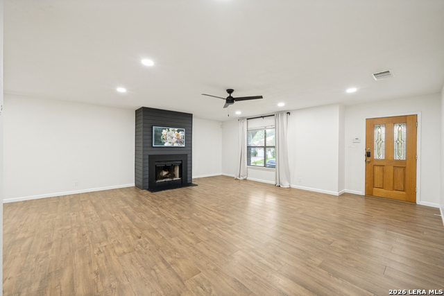 8139 Manderly Pl Property Photo 5