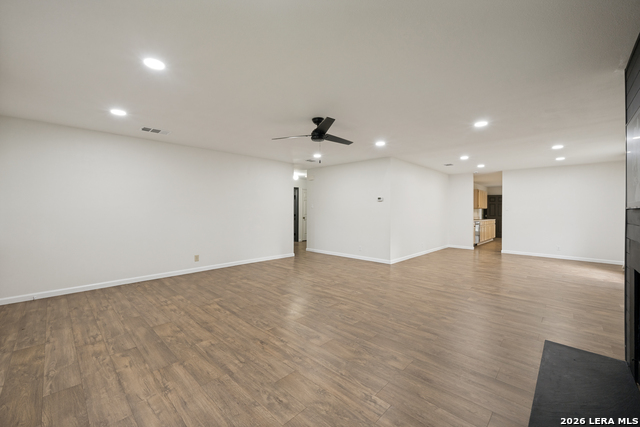 8139 Manderly Pl Property Photo 6