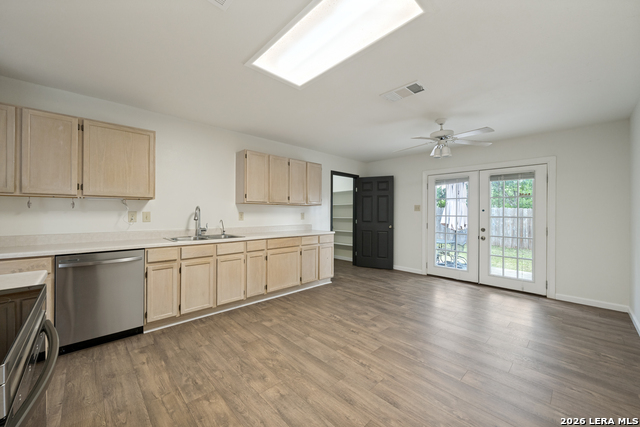 8139 Manderly Pl Property Photo 10