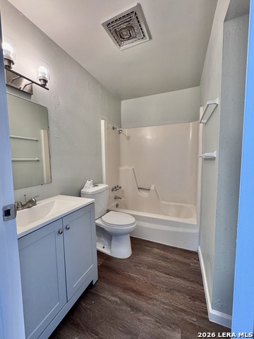 4811 Castle Strm Property Photo 10
