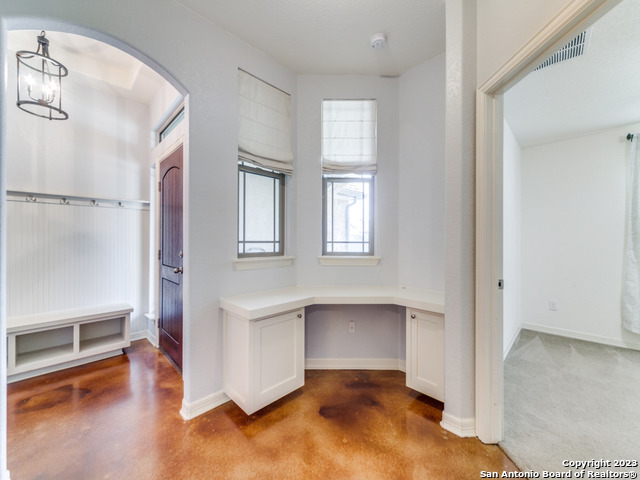 164 Autumn Rdg Property Photo 5