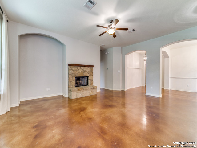 164 Autumn Rdg Property Photo 8