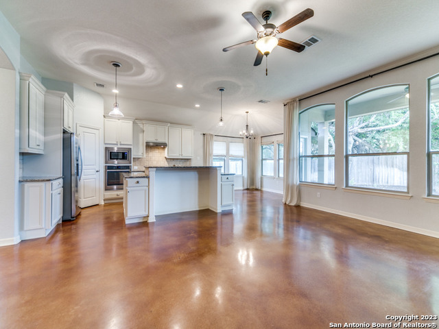164 Autumn Rdg Property Photo 10