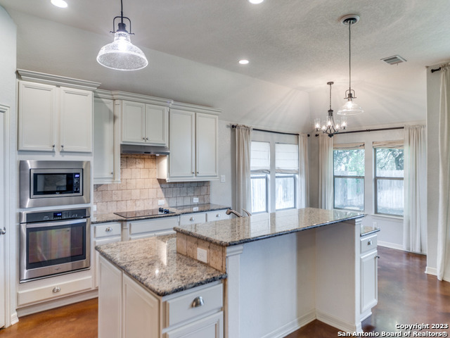 164 Autumn Rdg Property Photo 14