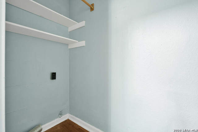 317 Frost St Property Photo 14