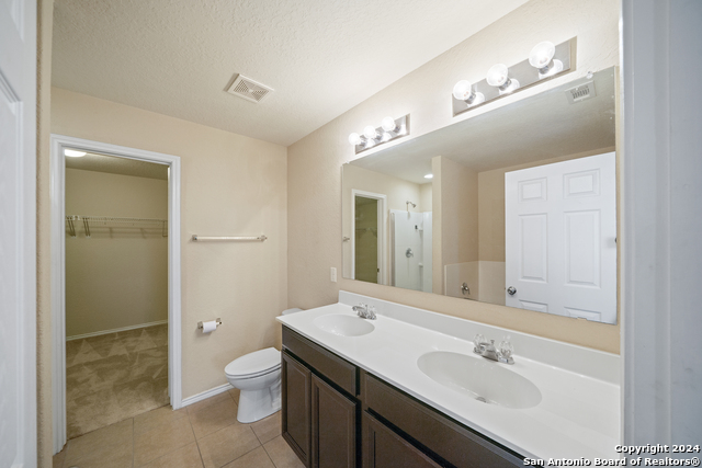 2415 Camberly Vw Property Photo 20