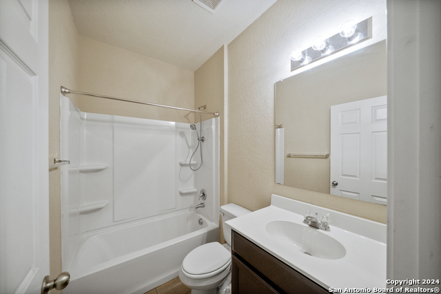 2415 Camberly Vw Property Photo 22