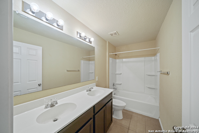 2415 Camberly Vw Property Photo 24