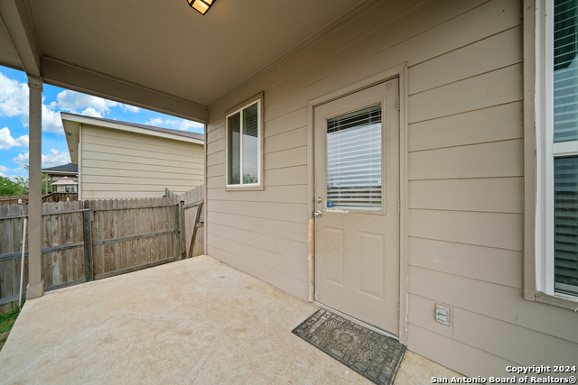 2415 Camberly Vw Property Photo 28