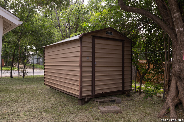 122 Annie Property Photo 29