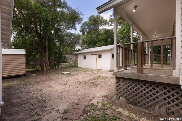 122 Annie Property Photo 35
