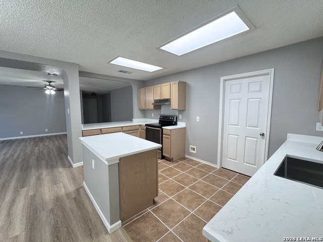 10431 Westfield Pl Property Photo 8
