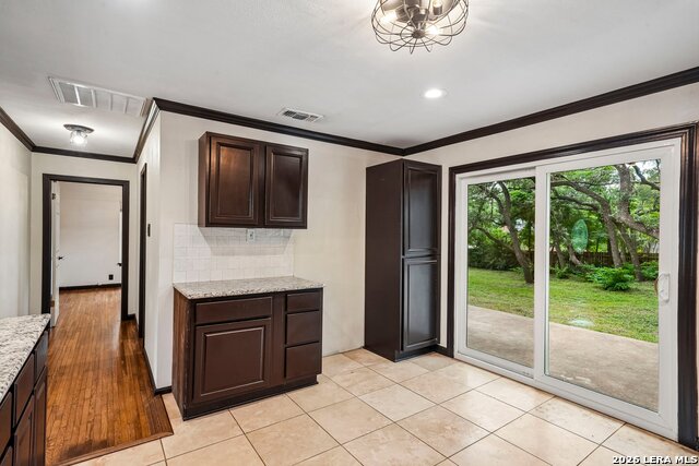 26410 Teepee Ln. Property Photo 13