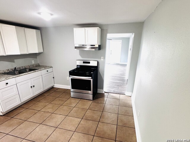 563 N San Horacio Ave Property Photo 9