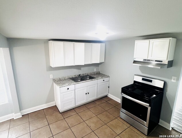 563 N San Horacio Ave Property Photo 11