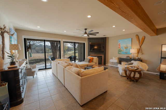 113 Dawn Property Photo 5
