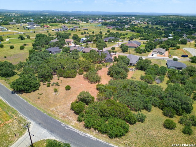 109 S Calvin Barrett Property Photo 7
