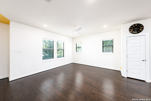 1150 N Olive St Property Photo 17