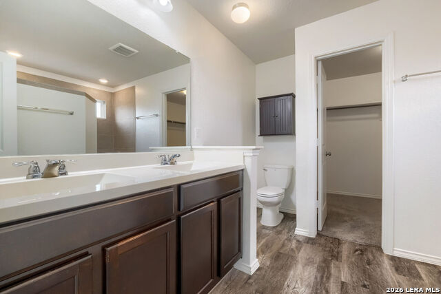 1818 Strawberry Property Photo 11