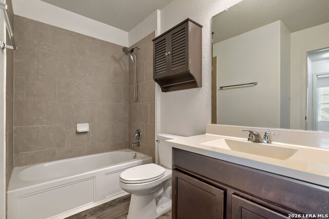 1818 Strawberry Property Photo 15