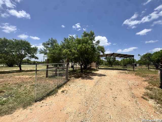 141 County Road 2667 Property Photo 6
