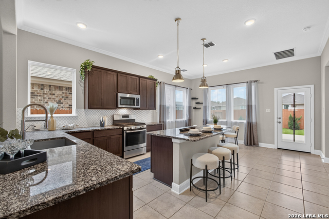 8203 Dovers Den Property Photo 15