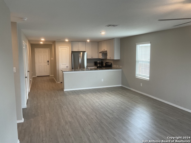 5813 Companion Loop Property Photo 5