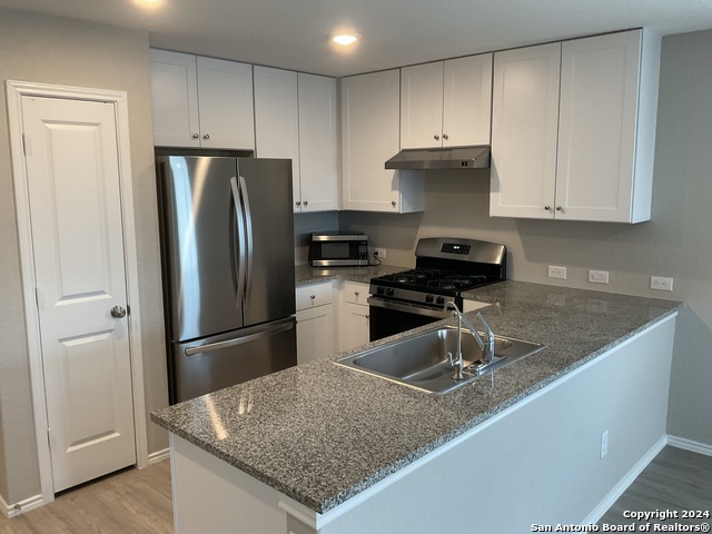 5813 Companion Loop Property Photo 7