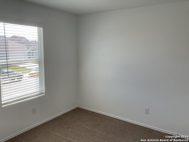 5813 Companion Loop Property Photo 17