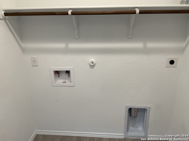 5813 Companion Loop Property Photo 25