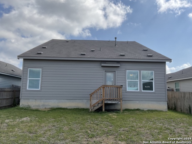 5813 Companion Loop Property Photo 28