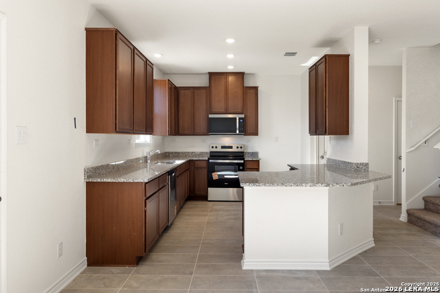 822 Bifurcate Bnd Property Photo 4