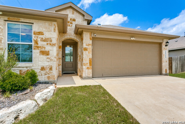 21219 Stonework Spur Property Photo 2