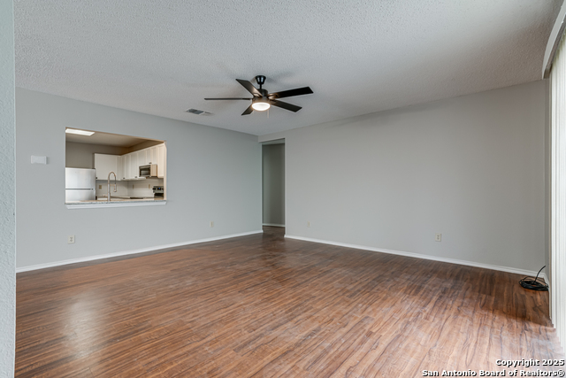 16522 Alwick Ln Property Photo 7