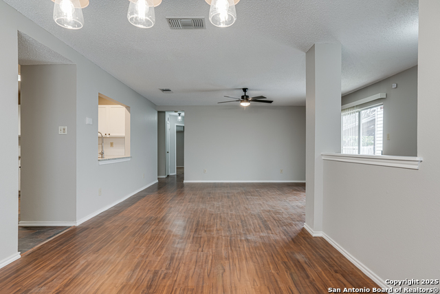 16522 Alwick Ln Property Photo 10