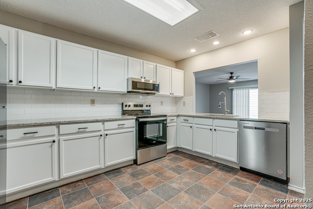 16522 Alwick Ln Property Photo 13