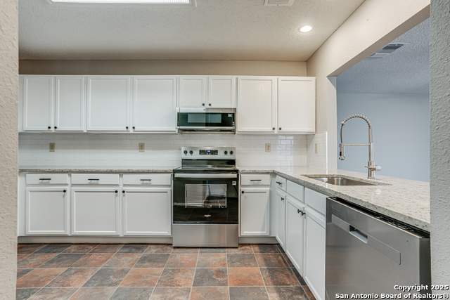 16522 Alwick Ln Property Photo 14
