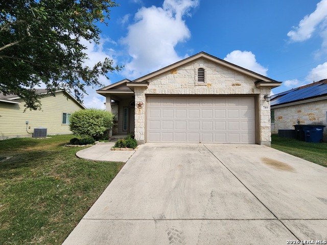 789 GREAT OAKS DR Property Photo 1