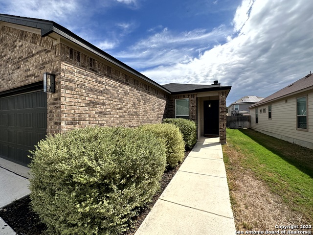7968 Broussard Property Photo 3