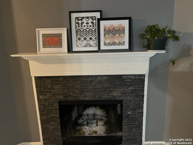 15710 Robin View Property Photo 6