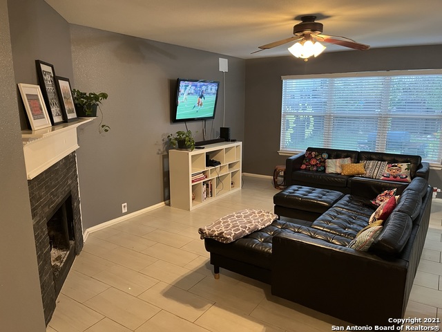 15710 Robin View Property Photo 8