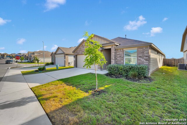 6906 Arid Way Property Photo 3